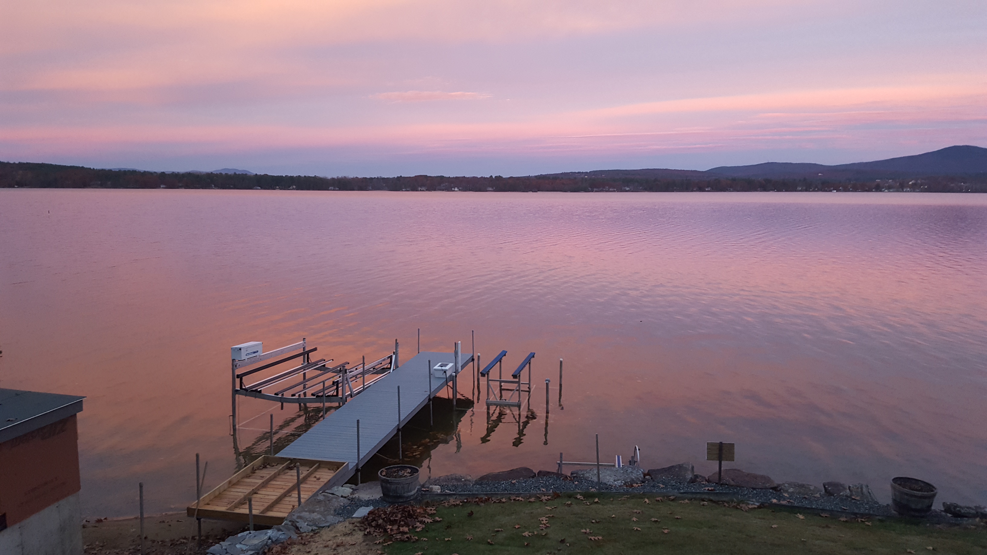 111016 Another awesome day comes to an end on Lake Winnisquam !!! And