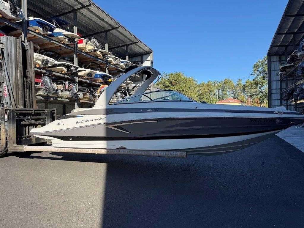 2023 Crownline E275 - Arch - Grill - BLOWOUT!!!