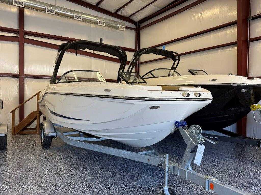2026 Bayliner D20 - Proarc Tower Pkg
