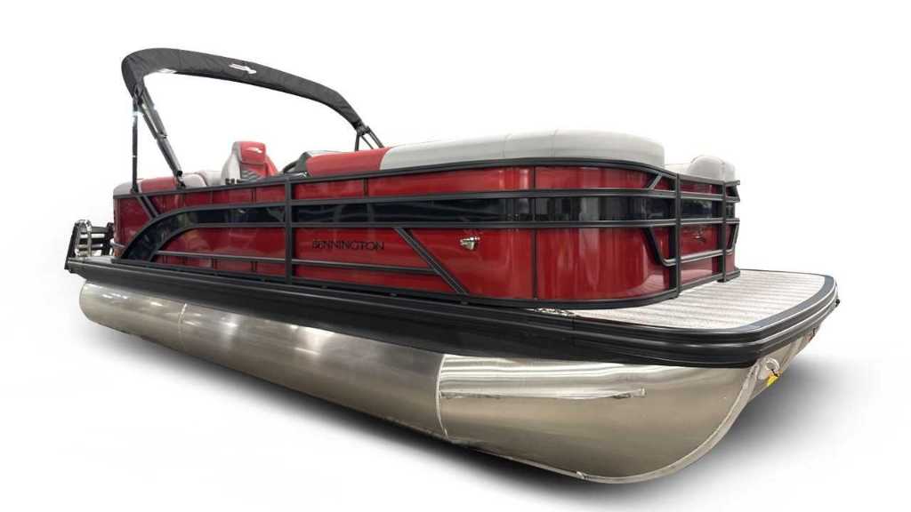 2026 Bennington 22SSR - SPS - Premium - Blackout
