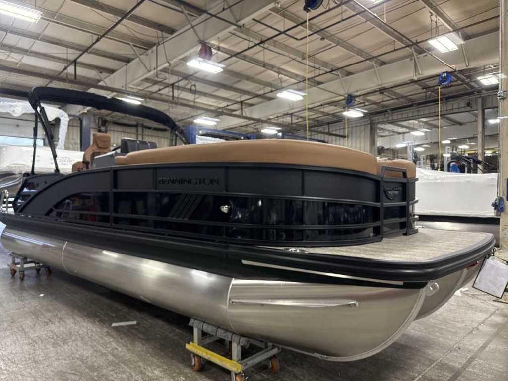 2026 Bennington 24MSB - SPS+ - Blackout