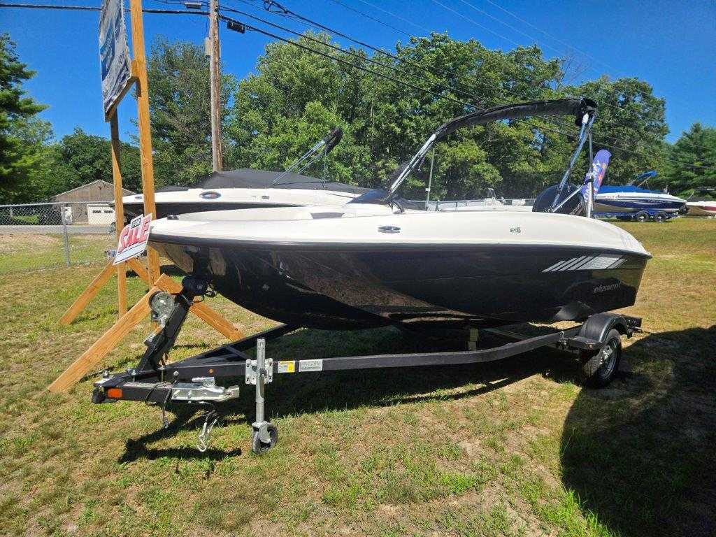 2026 Bayliner E16LE