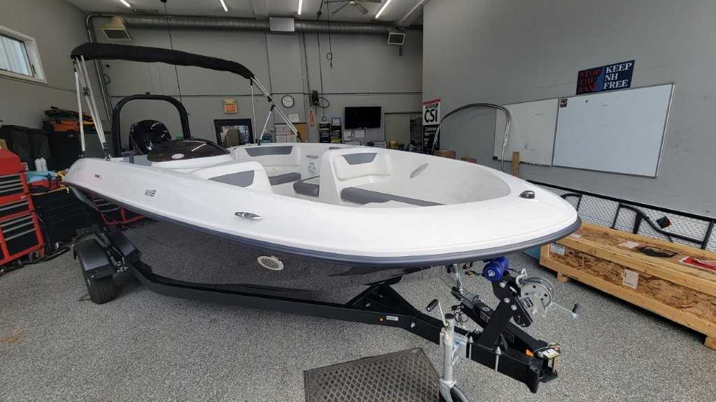 2027 Bayliner E18LE - Ski Tow Arch