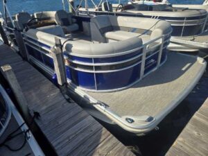 2023 Bennington 25SXSR