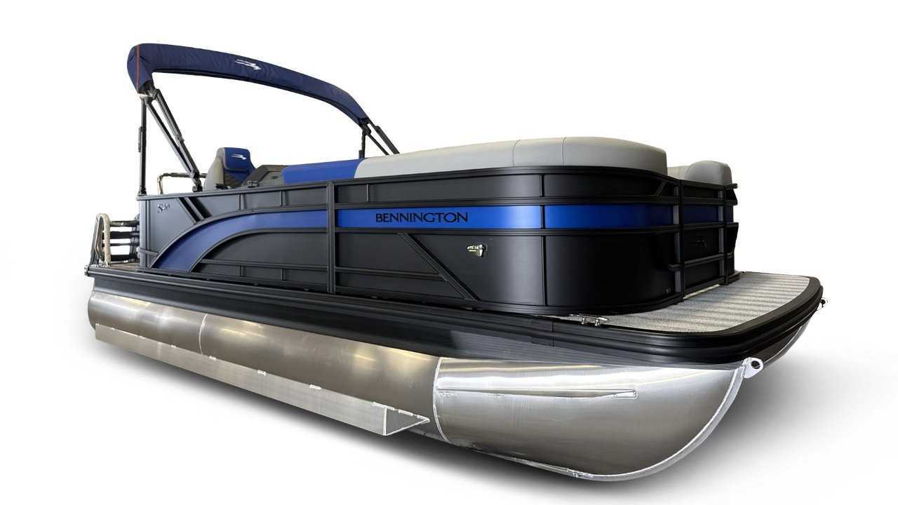 2027 Bennington 20SL - Performance Package - Blackout