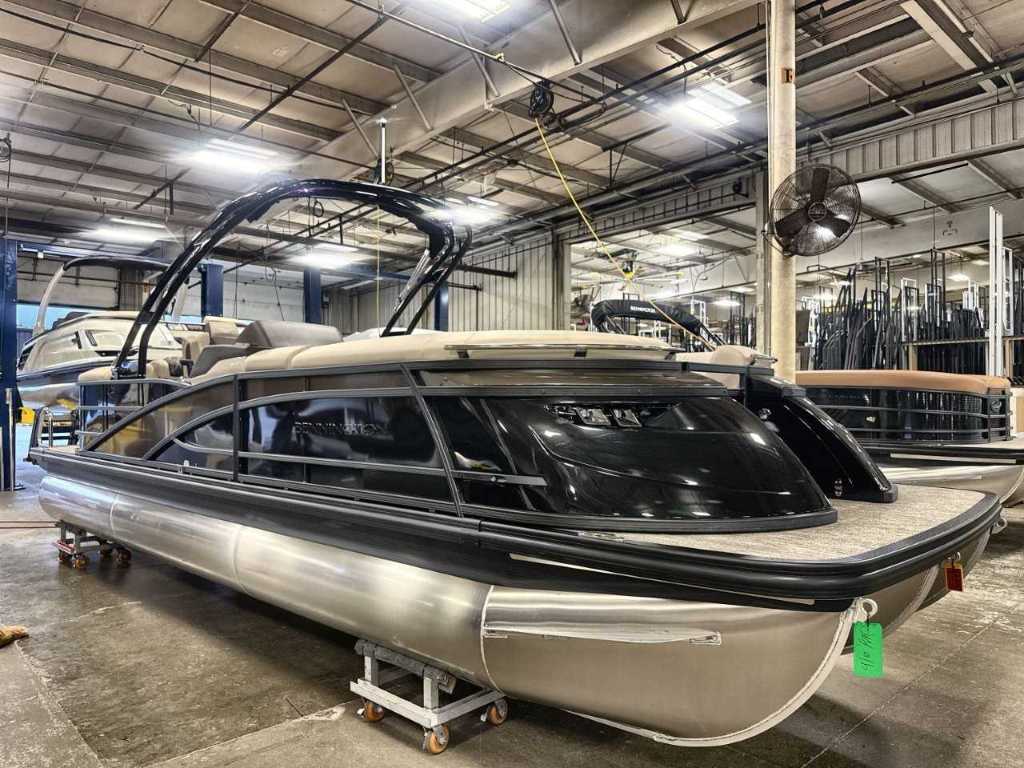 2027 Bennington 25QSRA - ESP+ - Arch - Blackout
